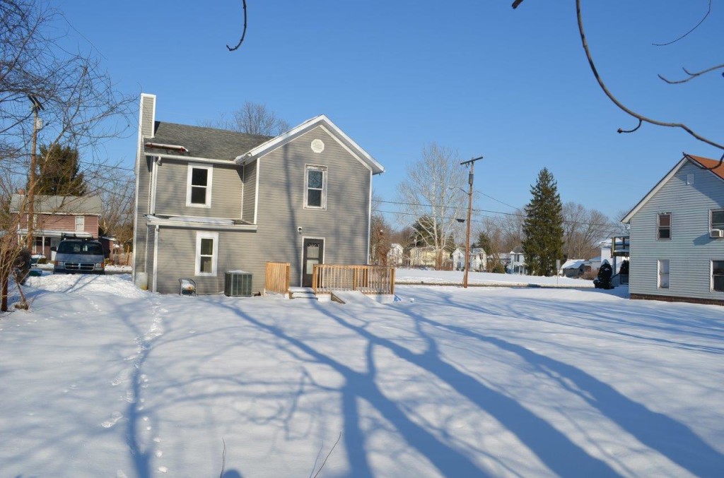 5279 State exterior 2